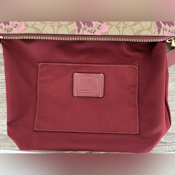 NWT Coach Abby Duffle In Signature Canvas With Desert Tulip Print Flocking - Picture 12 of 15